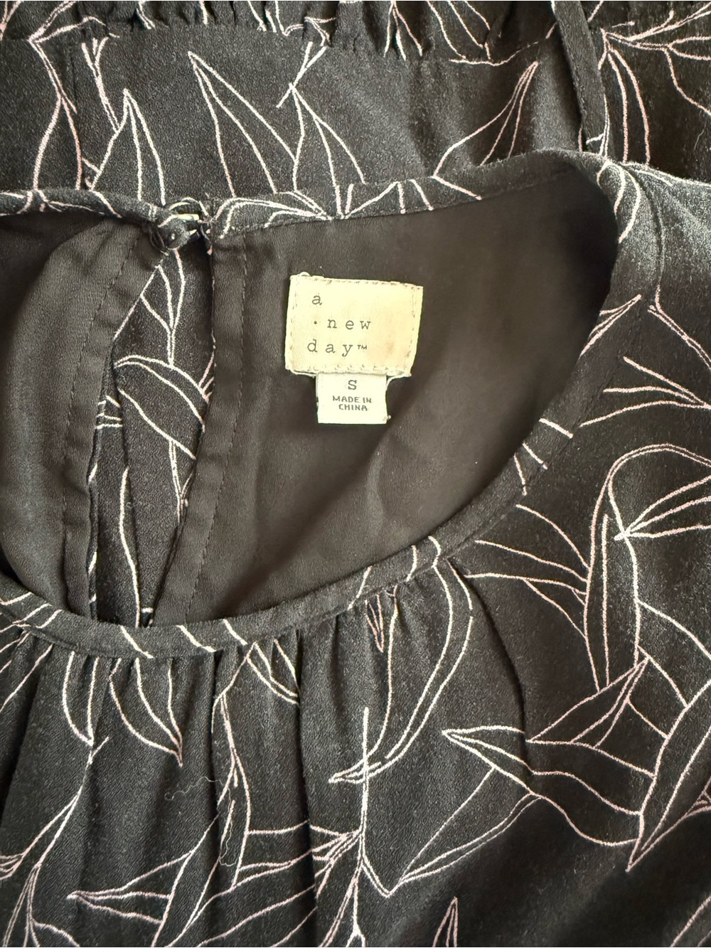 a new day Black Leaf-Print Long Sleeve Tie-Waist Dress - Picture 4 of 4